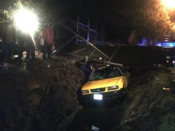 El accidente se registra en un canal ubicado en el cruce de las calles Alberca y Juárez. ESPECIAL /