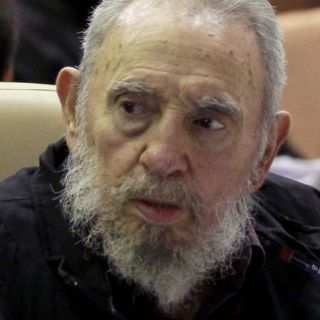 Fidel Castro elogia a Rafael Correa por caso Snowden