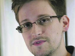 Edward Snowden es perseguido por Estados Unidos, pero defendido por los gobiernos con los que Washington tiene diferencias. ESPECIAL /