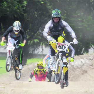 Inauguran con estrellas pista de BMX en el Solidaridad