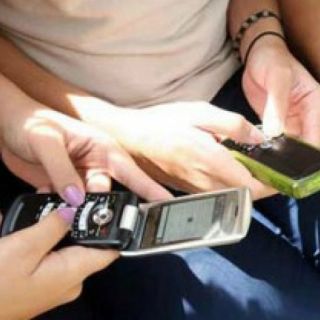 Fundéu BBVA: ''wasap'' y ''wasapear'', adaptaciones adecuadas