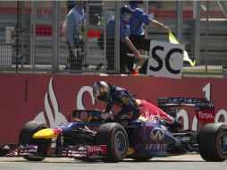 Vettel, actual líder, abandona la competencia en Silverstone, causando la sorpresa del fin de semana. AP /