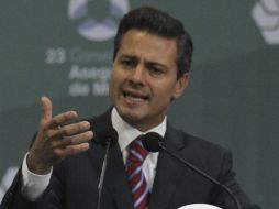 El Presidente Enrique Peña Nieto sostiene que  de mantener la confianza que México ha generado la inversión aumentará. ARCHIVO /