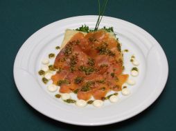 Entre las hierbas de olor más recomendables están el cilantro, perejil, romero, epazote y hierba santa. ARCHIVO /