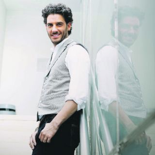 El sello de Erick Elías