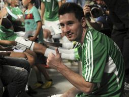 Lionel Messi está en gira recaudando fondos para su fundación. AP /