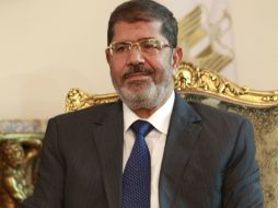 El mandatario pide a las Fuerzas Armadas que retiren su advertencia y rechaza cualquier dictado interno o externo. ARCHIVO /