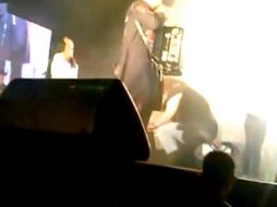 Imagen del polémico video en el que aparece la a directora de Protección Civil del municipio de Cortazar, Guanajuato. ESPECIAL /
