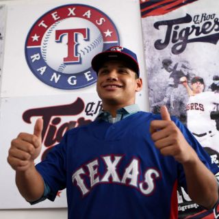 Joven mexicano firma con los Rangers de Texas
