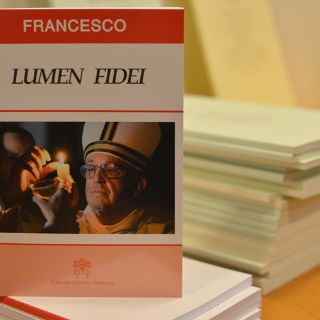 Primera encíclica escrita por dos Papas sale a la luz