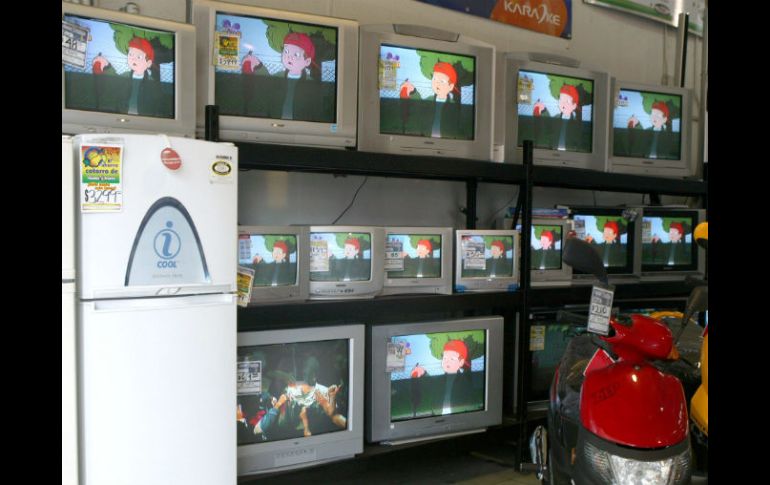 El ritmo de disminución de la oferta de los televisores analógicos ha sido más lento de lo que se esperaba. ARCHIVO /