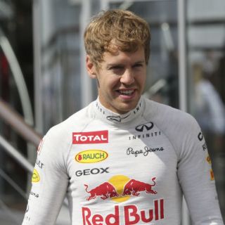 Vettel manda en los últimos entrenamientos libres