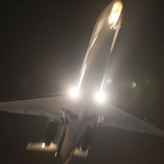 Llevan a Abu Qatada a Jordania