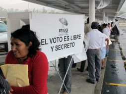 Conforme avance el día, la lluvia cubrirá distintas zonas costeras de la región veracruzana. ARCHIVO /