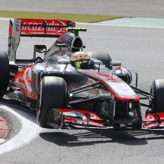 Checo deja atrás los problemas