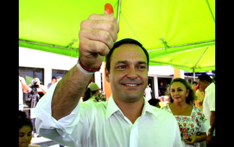 En Cancún, aventaja el priista Paul Carrillo de Cáceres.  /