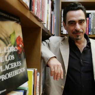 Steve Jobs es el ''descendiente directo'' de Gutenberg: Andahazi