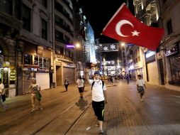 Dos ciudadanos turcos denunciaron los abusos policiales sufridos durante una manifestación en 2006. EFE /