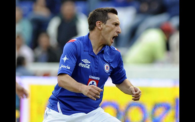 Christian lleva nueve años en México y hoy recibe su ciudadanía. ARCHIVO /