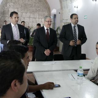 Planeación desmiente a titular de Salud en tema Seguro Popular