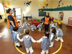 Es conveniente fomentar en los niños las relaciones con sus iguales. ARCHIVO /