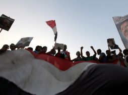 Partidarios del depuesto presidente Mohamed Morsi siguen maniféstándose en la capital egipcia. EFE /