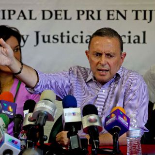 Si no gano lo aceptaré: Castro Trenti; el PREP, un ''fiasco''