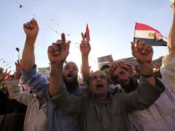 Simpatizantes de los Hermanos Musulmanes participan en un acto de protesta en el exterior de la mezquita de Rabaa al Adawiya. EFE /