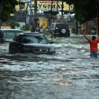 Tormenta ''Chantal'' avanza hacia islas del Caribe