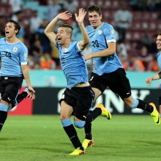 Uruguay liquida a Irak y se disputará el título con Francia