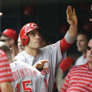 Los Rojos vencen a Cerveceros