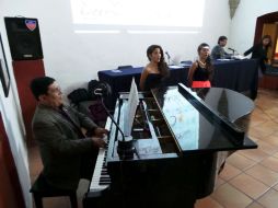 La exposición estuvo reforzada con la interpretación de piezas musicales. EL INFORMADOR /