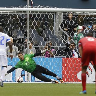 Panamá pasa a cuartos de final