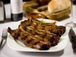 El restaurante ofrece una variedad interesante de platillos basados en carne de res, cerdo, pastas, pescados, y sopas. ESPECIAL /