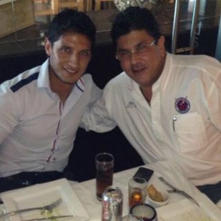 Ángel Reyna será Tiburón