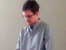 Edward Snowden, perseguido por Estados Unidos, expresó su deseo de pedir asilo político en Rusia. AP /