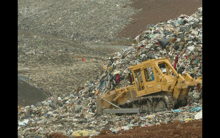 Autoridades indican que dedicaba a recolectar plásticos y cartón para venderlos. ARCHIVO /