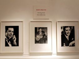 Detalle de algunas fotografías del cantante argentino Carlos Gardel, que forman parte de la muestra ''Gardel in New York''. EFE /