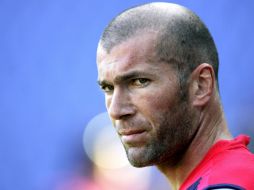 El Balón de Oro en 1998 espera efectuar una buena labor como ayudante del italiano Carlo Ancelotti. ARCHIVO /