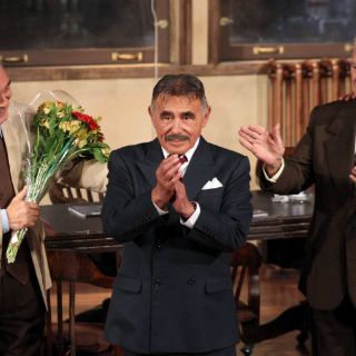 Héctor Suárez recibe Honoris Causa