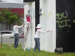 Ellos decidieron intervenir Los Cubos porque es un área visible en la ruta que frecuentan cada que salen a trabajar.  /