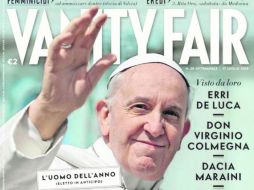 La edición italiana de la revista ''Vanity Fair'' eligió al Papa Francisco como Hombre del Año. ESPECIAL /