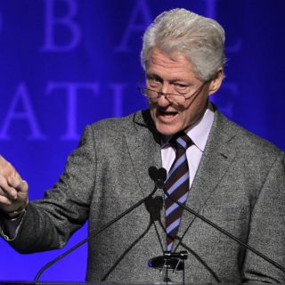Bill Clinton viaja a Puerto Rico para participar en foro