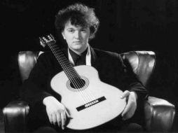 El croata Zoran Dukic es uno de los destacados ejecutantes del  II Festival Internacional de Guitarra. ESPECIAL /