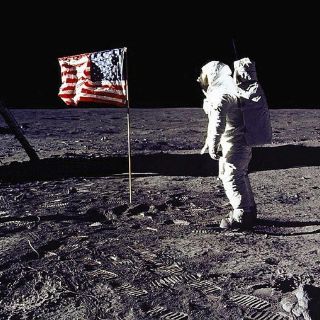 Efemérides: en 1989 muere Nicolás Guillén