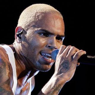 Anulan libertad condicional al rapero Chris Brown