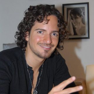 Tommy Torres, completamente feliz