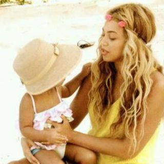 Beyoncé vacaciona junto a su hija Blue Ivy