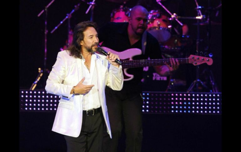 Marco Antonio Solís cuenta con más de 35 años de carrera y ventas por más de 20 millones de discos. ARCHIVO /