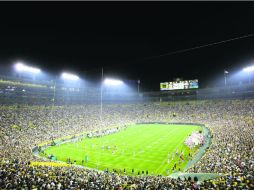 El Lambeau Field, casa de los Empacadores, es común verlo con todos los asientos ocupados durante la temporada. AP /